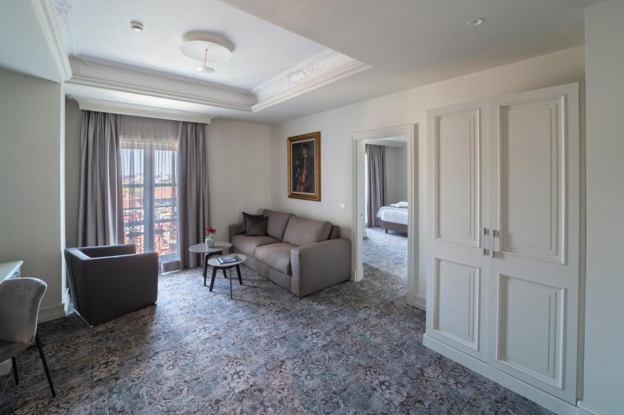Vizualiza Residence Hotel Plovdiv Esterno foto